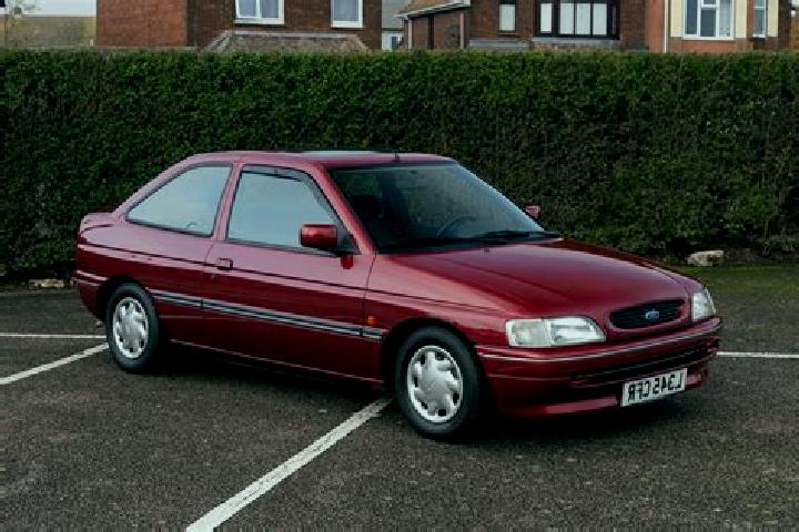 escort Guipry