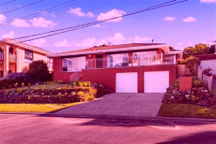 escort Hamlyn Heights