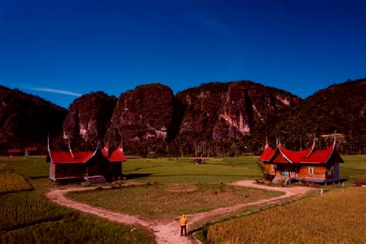 escort Harau