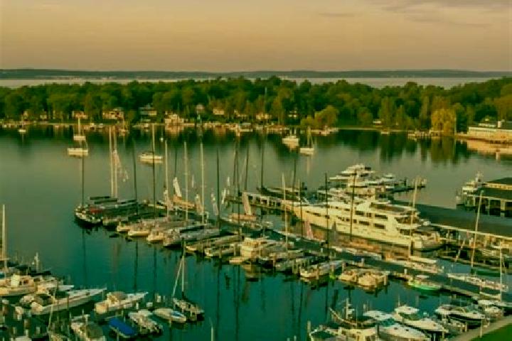 escort Harbor Springs
