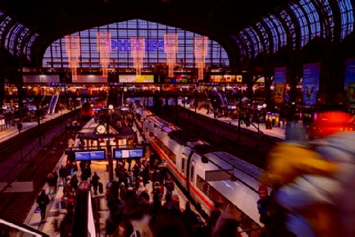 escort Hauptbahnhof