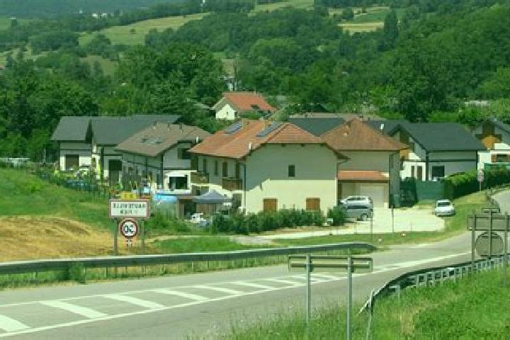 escort Hauteville-sur-Fier