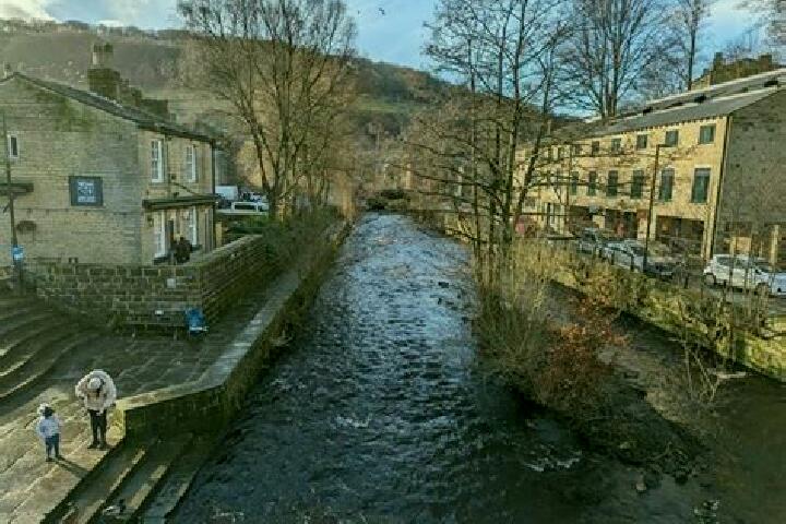 escort Hebden Bridge