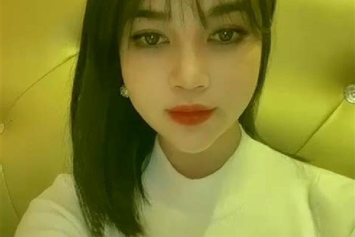 escort Hee