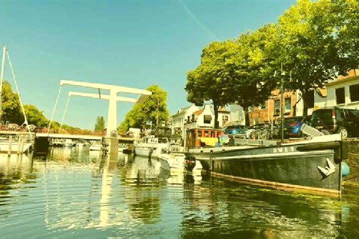 escort Hellevoetsluis