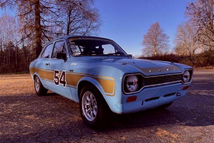 escort Henniker
