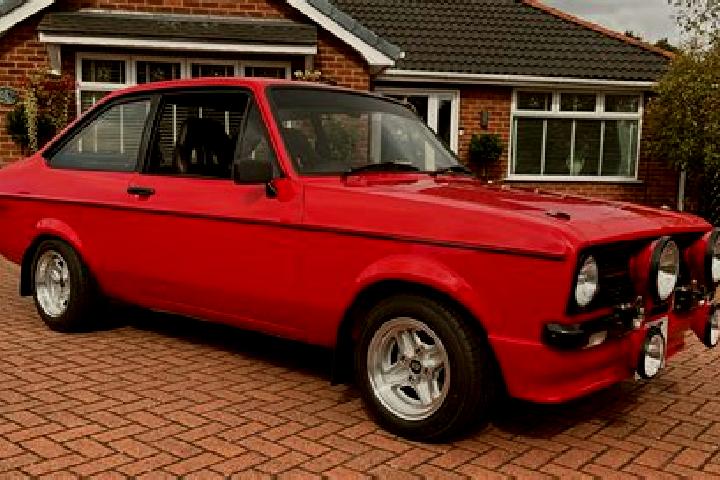 escort Henty