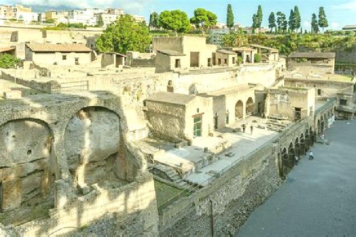 escort Herculaneum