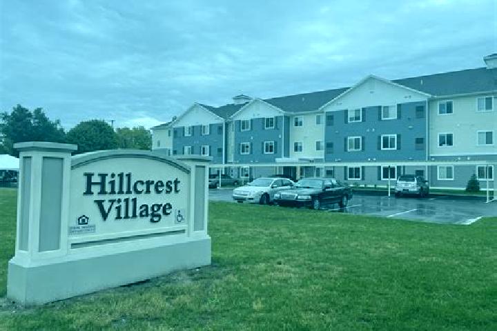 escort Hillcrest Village