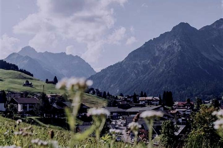 escort Hirschegg