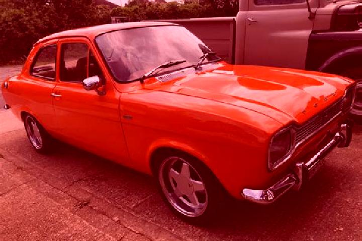 escort Hollyvilla