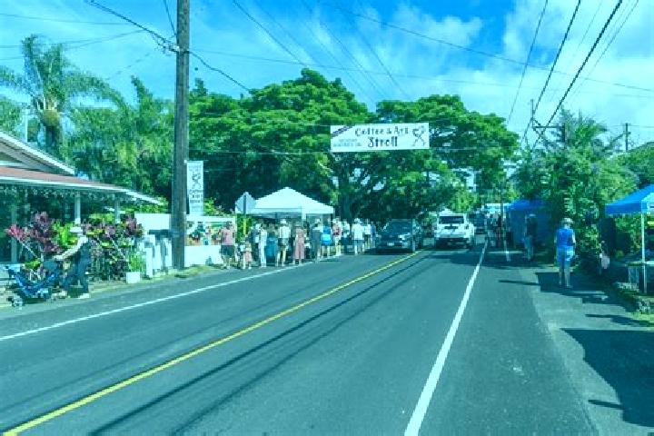 escort Holualoa