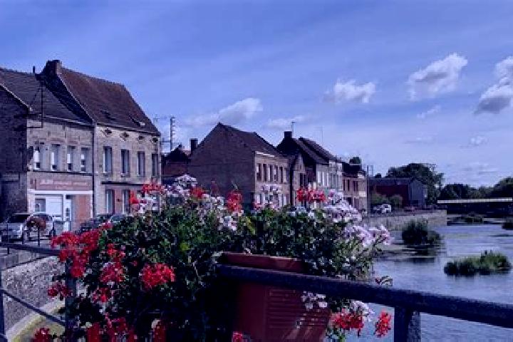 escort Honnecourt-sur-Escaut