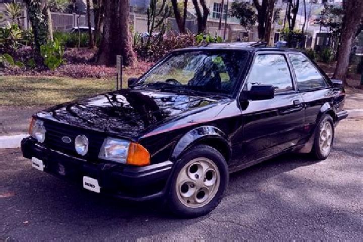 escort Hoyleton