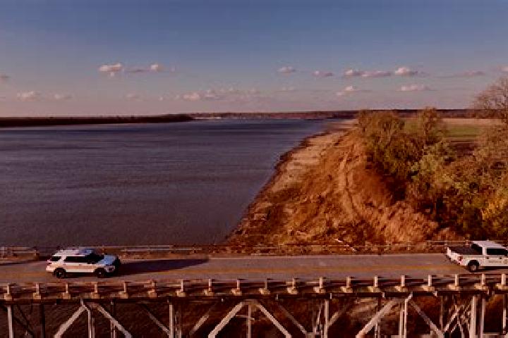 escort Iron River