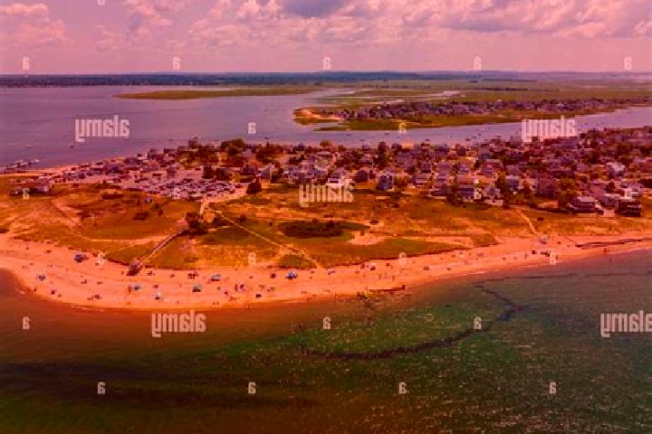 escort Island View Heights