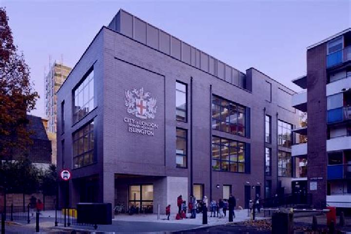 escort Islington-City Centre West