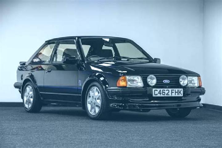 escort Ivesti