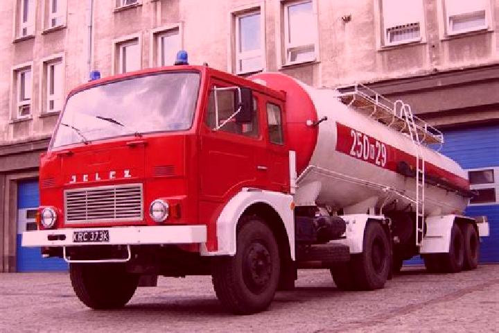 escort Jelcz