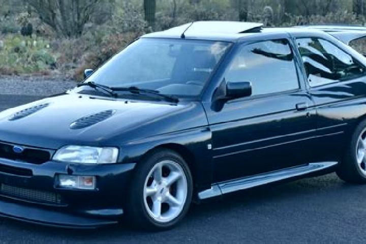 escort Jiet