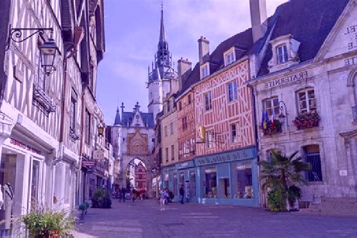 escort Joigny-sur-Meuse