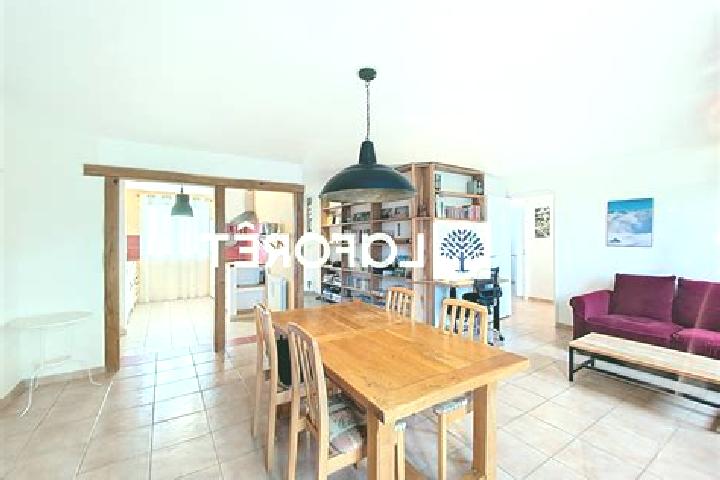escort Jouy-le-Chatel
