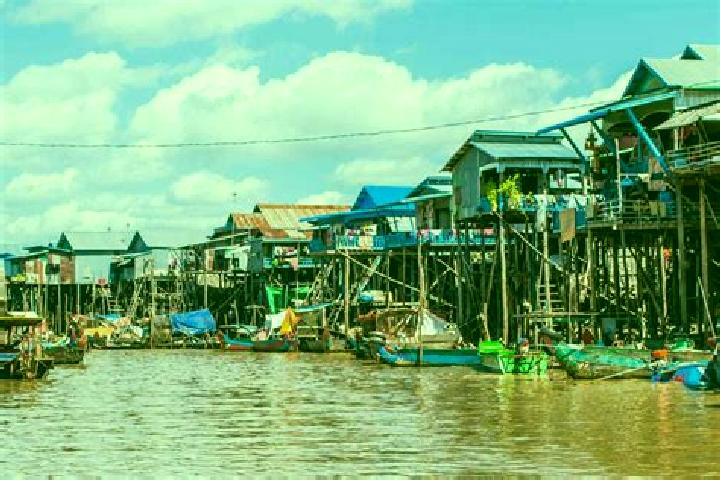 escort Kampong Sinaut