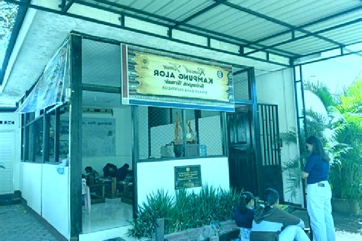 escort Kampung Kupang
