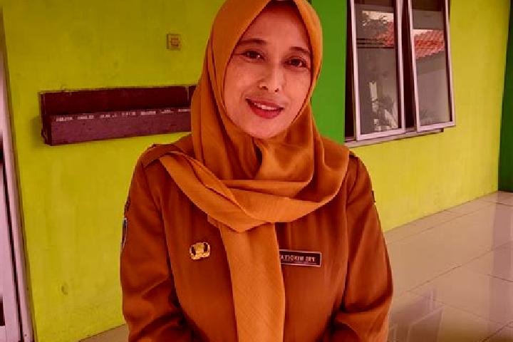 escort Karangdawa Barat