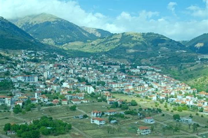 escort Karpenisi