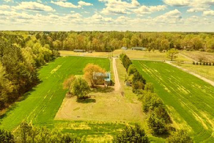 escort Kent Acres