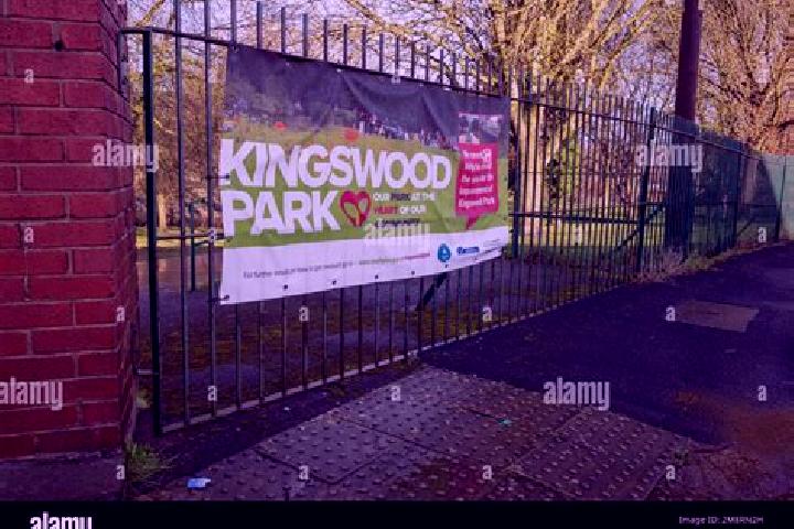 escort Kingswood Park