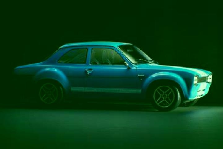 escort Kirkintilloch