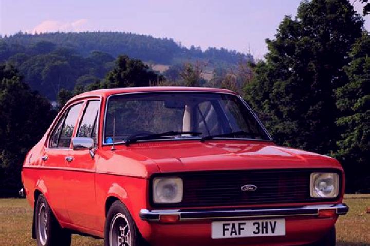 escort Kirkness