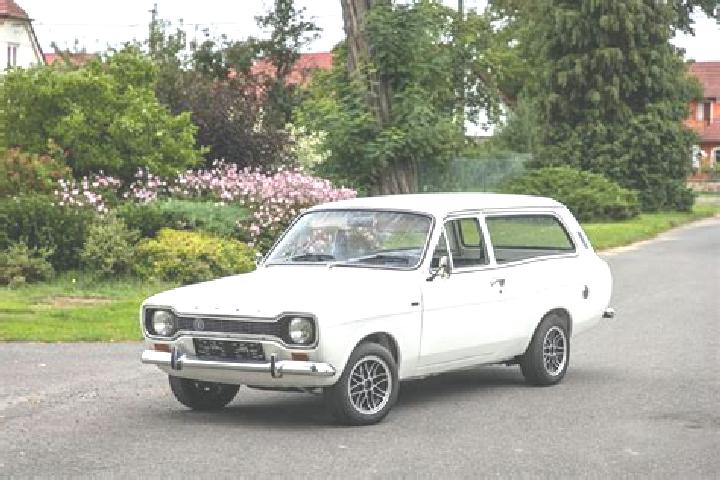 escort Komarivka