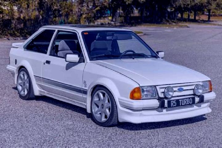 escort Kompienga