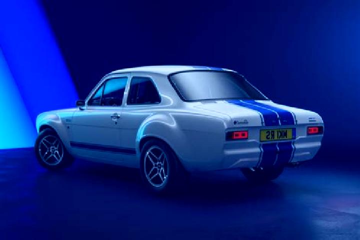escort Koumabo