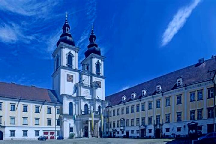 escort Kremsmuenster