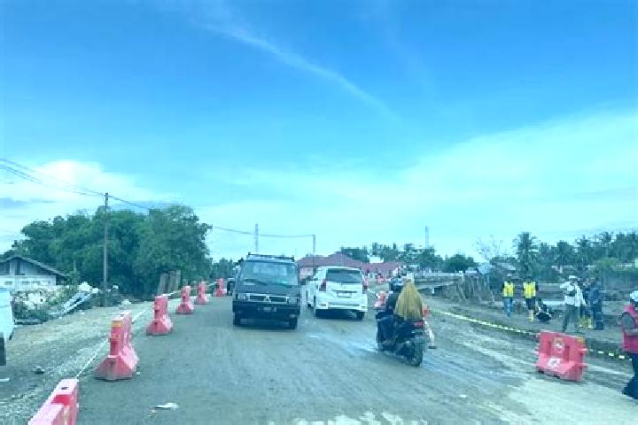 escort Krueng Luak