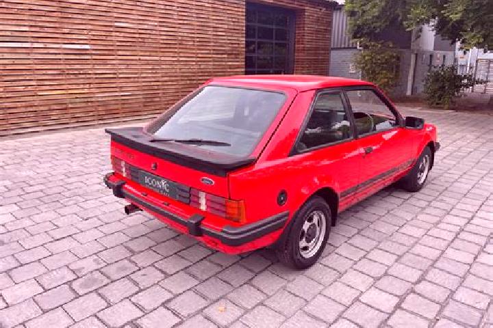 escort Kuxeb