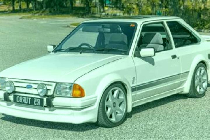 escort Kwa Hnee
