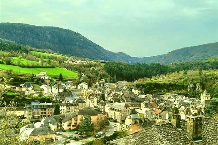 escort La Canourgue