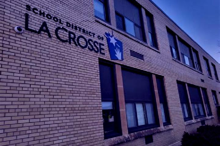 escort La Crosse