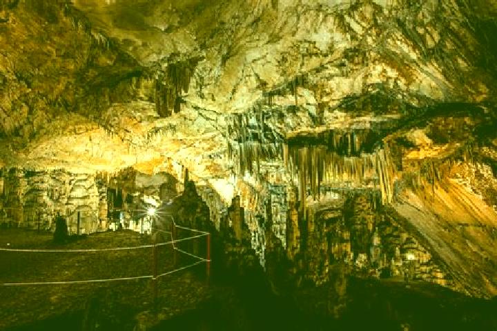 escort La Cueva
