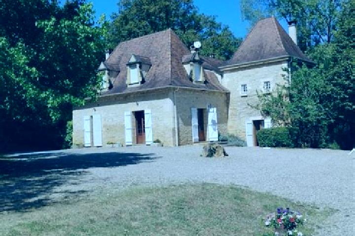 escort La Feuillade