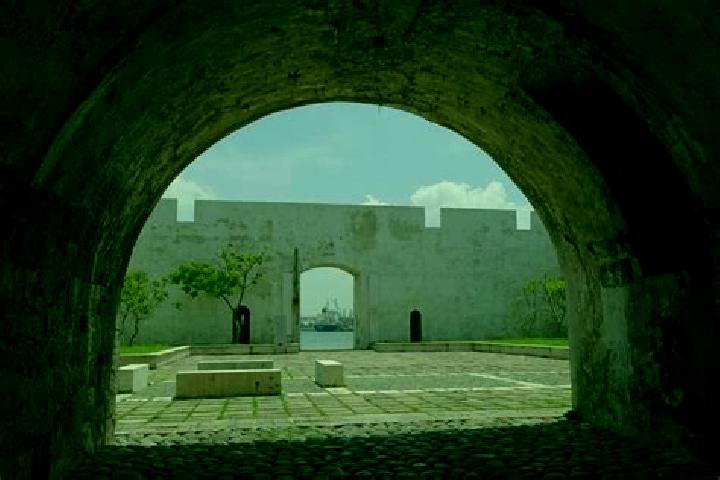 escort La Fortaleza