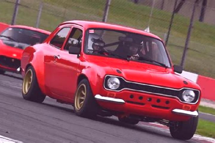 escort La Sarraz
