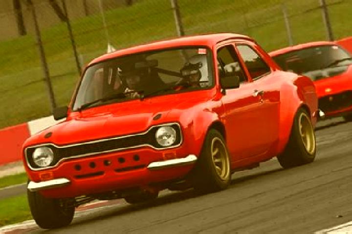 escort La Tola