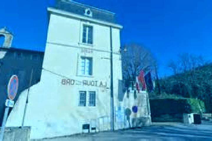 escort La Tour-sur-Orb
