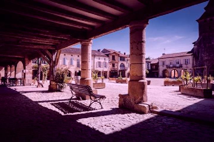 escort Labastide-Marnhac